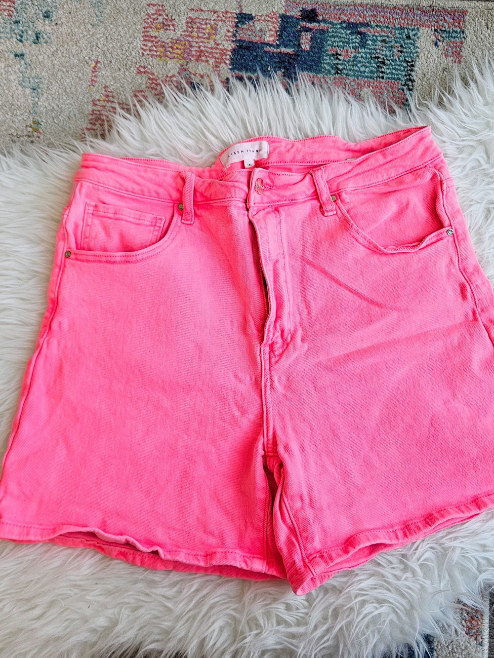 RISEN JEANS - High-Rise Neon Pink Women's Denim Shorts 1X